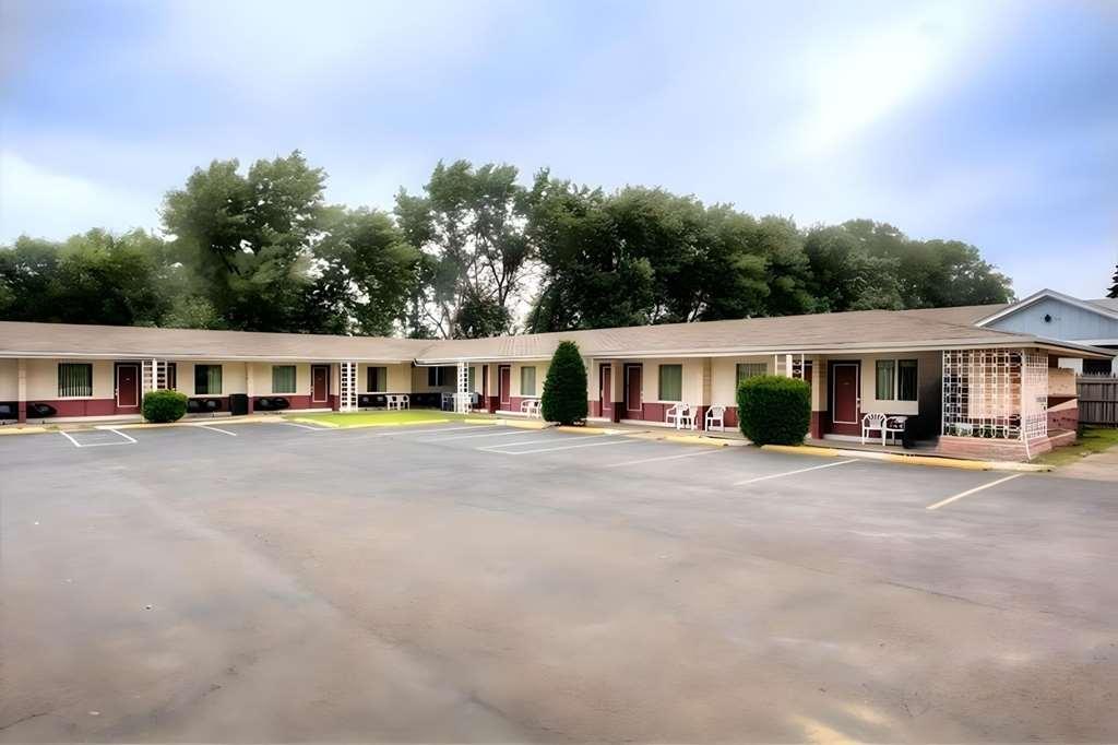 Bayfront Inn Erie Exterior foto